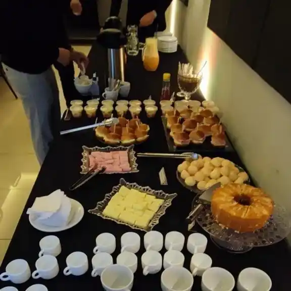 Coffee break — variedade de doces finos